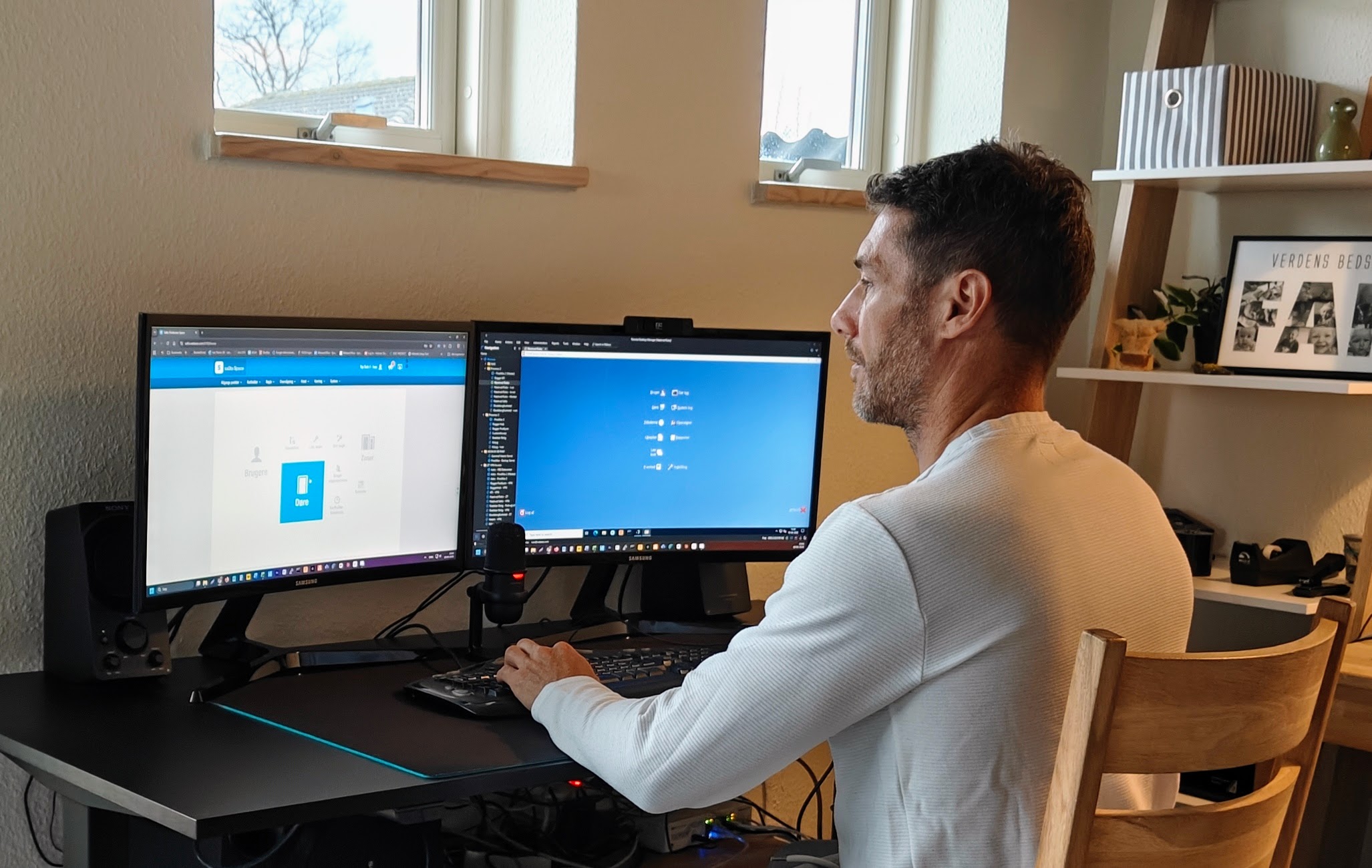 Arbejde med software og systemer ved en arbejdsstation